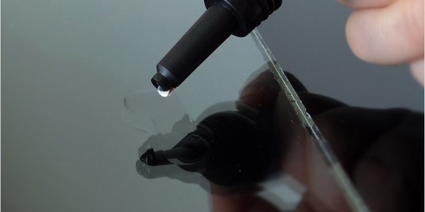【UV膠水】有氣泡？研泰淺析如何解決UV膠水中的氣泡問題