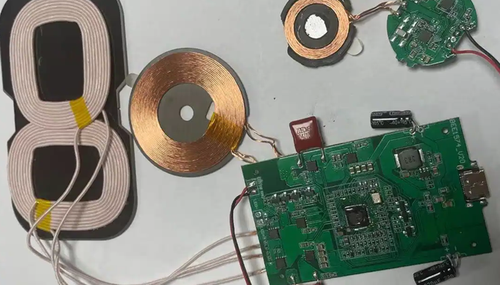 【無(wú)線充電器PCB板披覆膠】高性能保護(hù)涂層，保障設(shè)備耐用與穩(wěn)定性